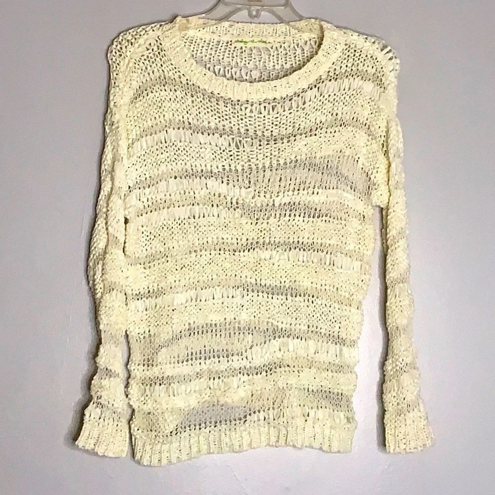 Staring at stars open hole weave pullover bone white top small